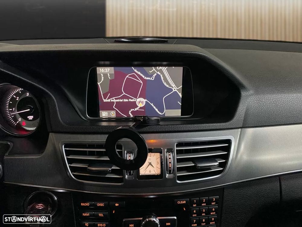 Mercedes-Benz E 300 Bluetec Hybrid Avantgarde - 12