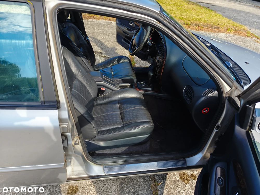 Ford Scorpio - 25