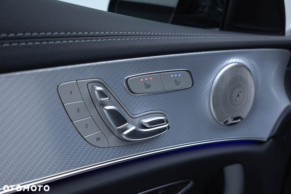Mercedes-Benz Klasa E 300 de 4-Matic Avantgarde - 19