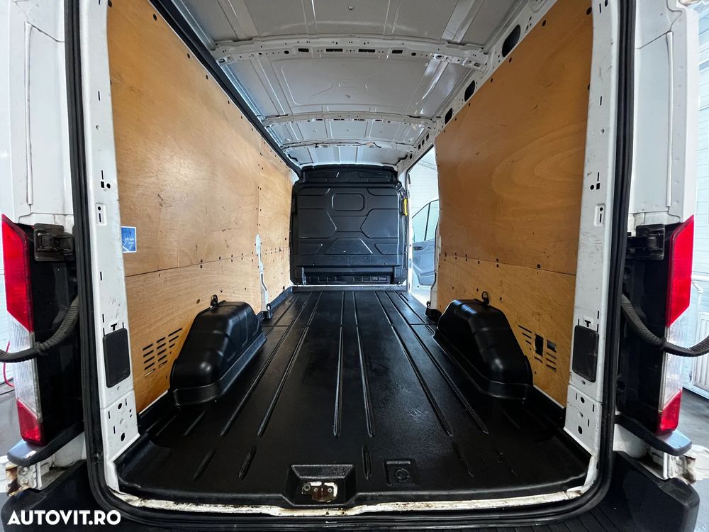 Ford Transit - 22