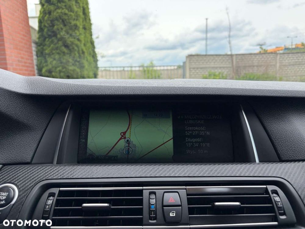 BMW Seria 5 530d xDrive Sport-Aut - 14