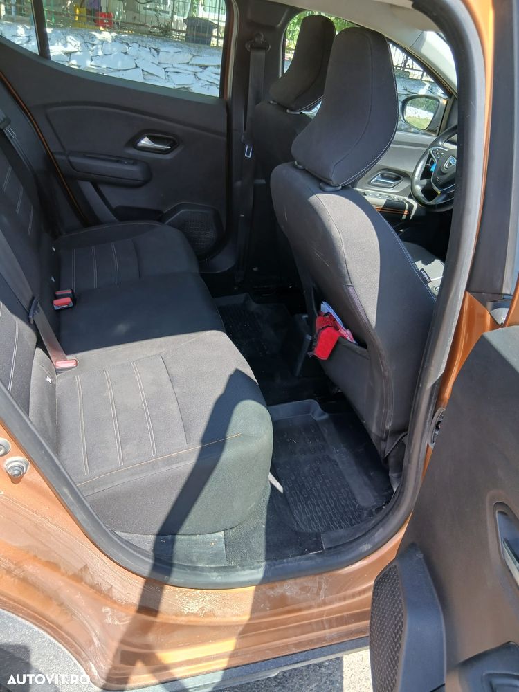 Dacia Sandero TCe 90 Essential - 8