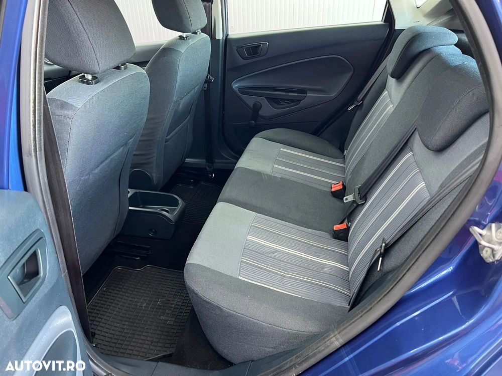 Ford Fiesta - 15