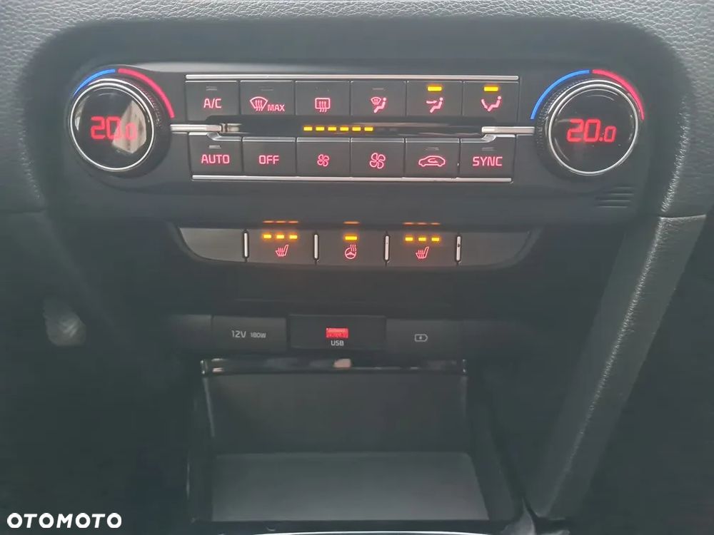 Kia Ceed 1.5 T-GDI Business Line - 23