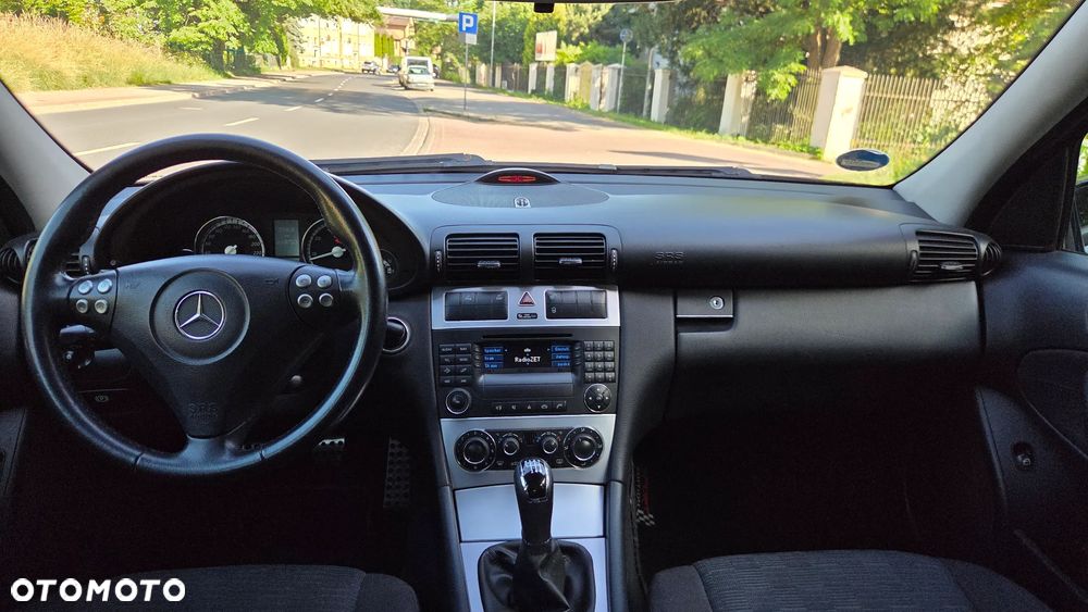 Mercedes-Benz Klasa C 180 Kompressor Avantgarde Sport Edition - 20