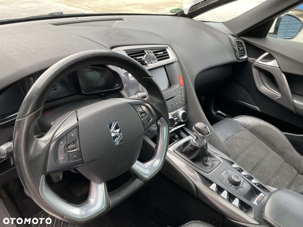 Citroën DS5 HDi 165 SportChic - 14
