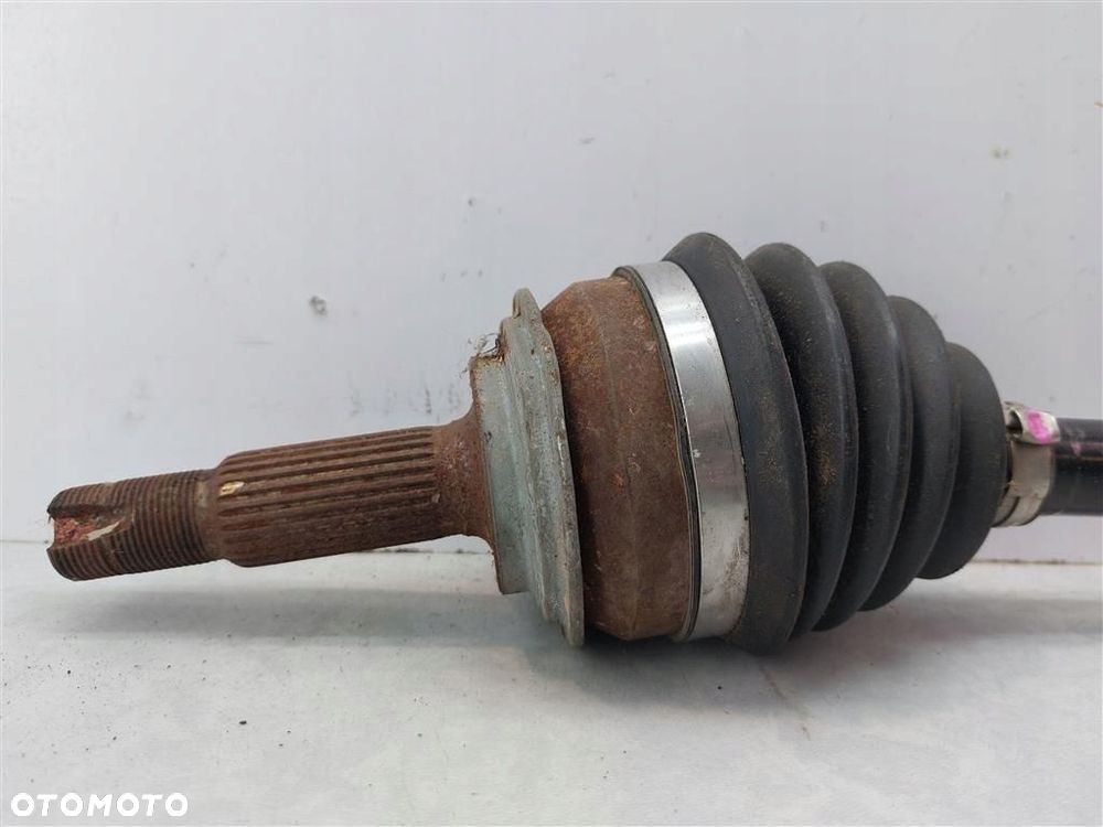 Półoś przód przednia prawa Toyota Yaris II 1,0B 2005-2011R  43410-0D410-A - 2