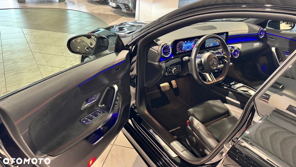 Mercedes-Benz CLA 200 AMG Line 7G-DCT - 11