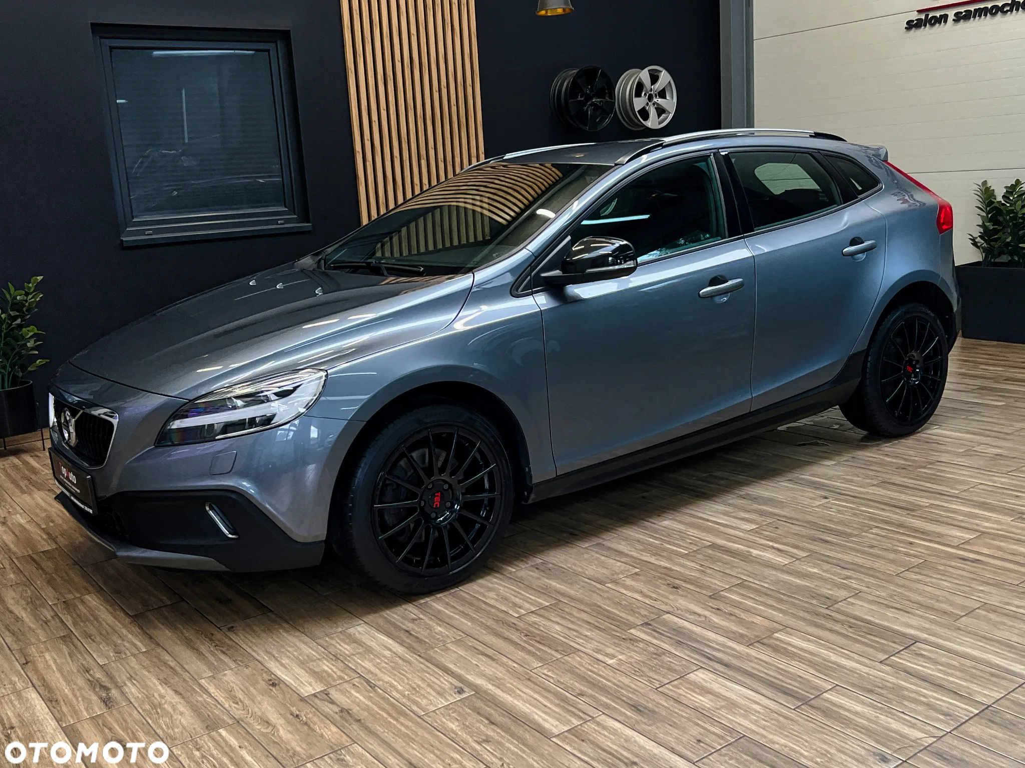 Volvo V40 Cross Country D4 Geartronic Momentum - 13