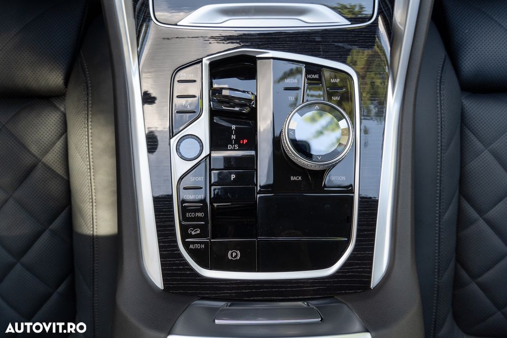 BMW X6 xDrive40d AT MHEV - 25