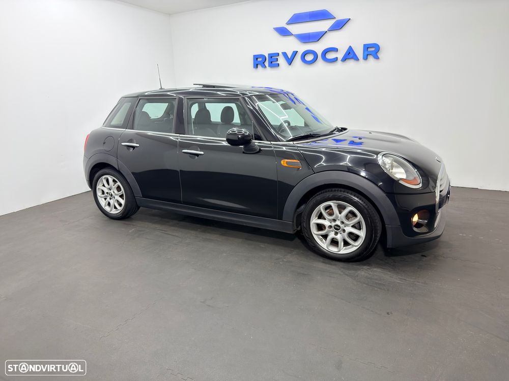 MINI 5 Portas Cooper D - 8
