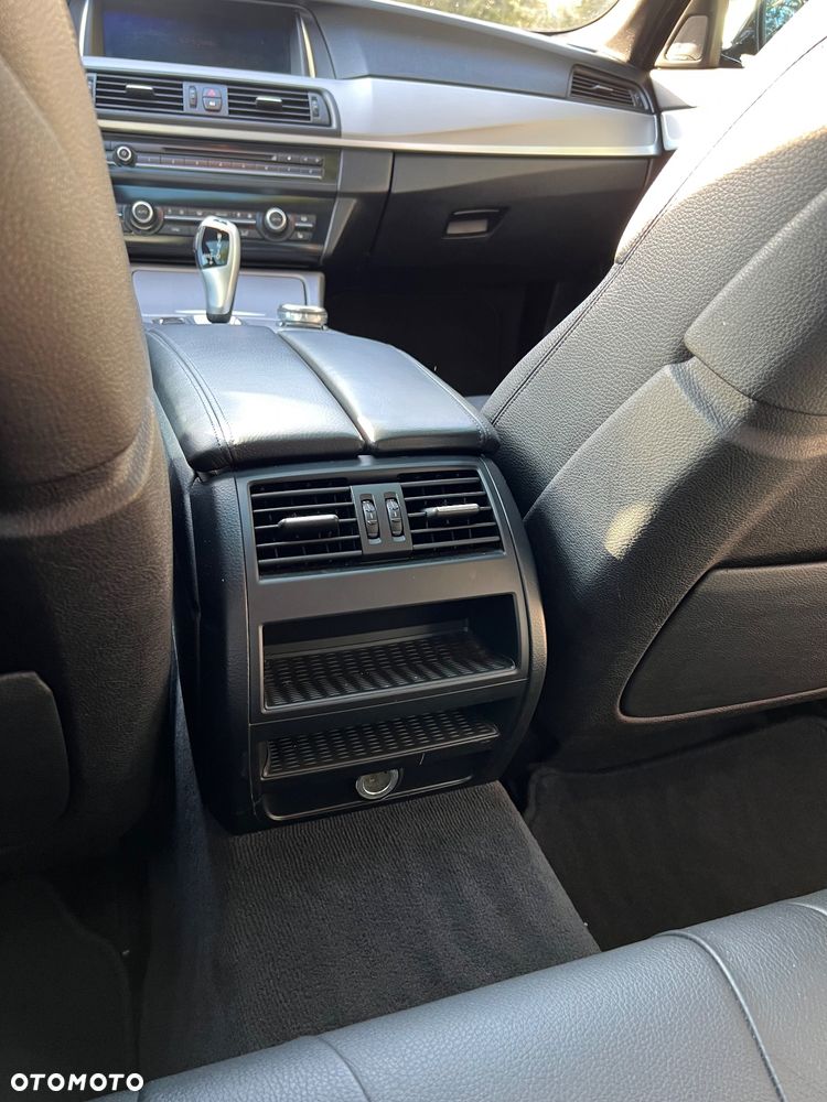 BMW Seria 5 535i - 26