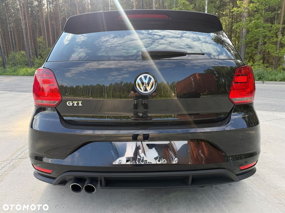 Volkswagen Polo 1.8 TSI (Blue Motion Technology) DSG GTI - 21
