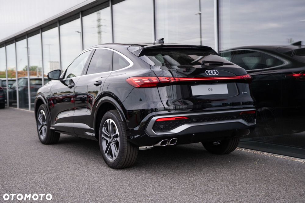 Audi Q5 Sportback - 4