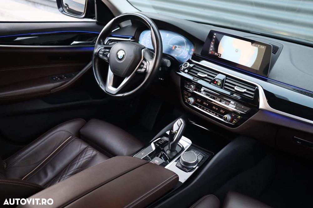 BMW Seria 5 540i xDrive Aut. Luxury Line - 11