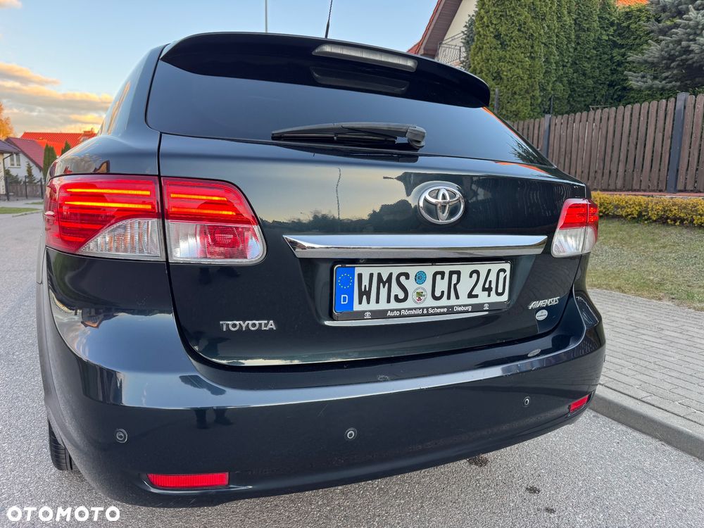 Toyota Avensis 1.8 Executive - 16