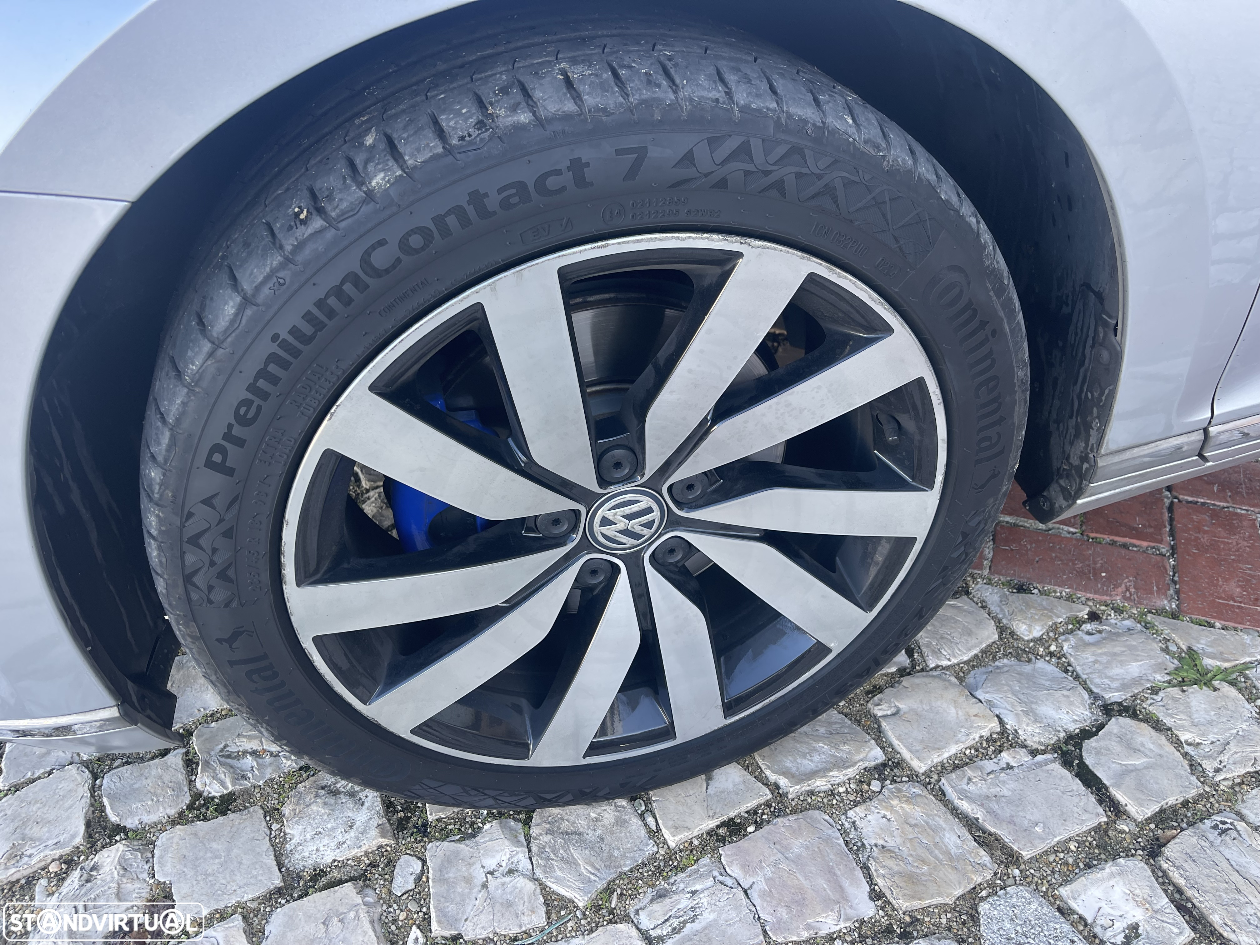 VW Passat - 12