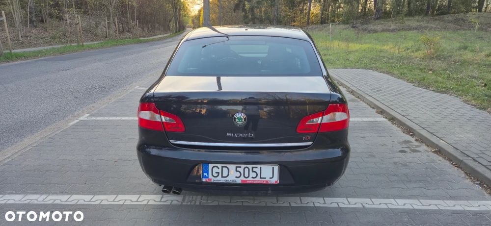 Skoda Superb 2.0 TDI Ambition - 8