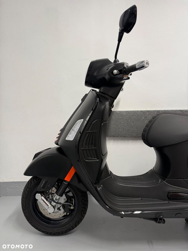 Vespa GTS - 2