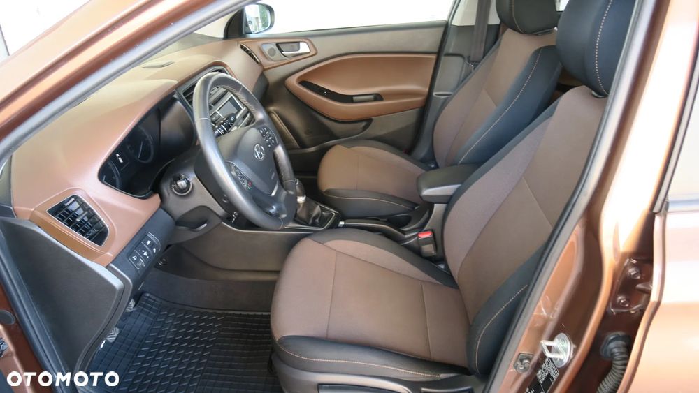 Hyundai i20 blue 1.2 YES Gold - 20