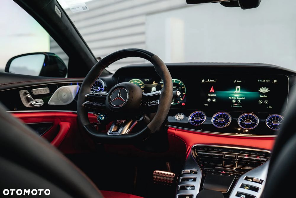 Mercedes-Benz AMG GT - 18