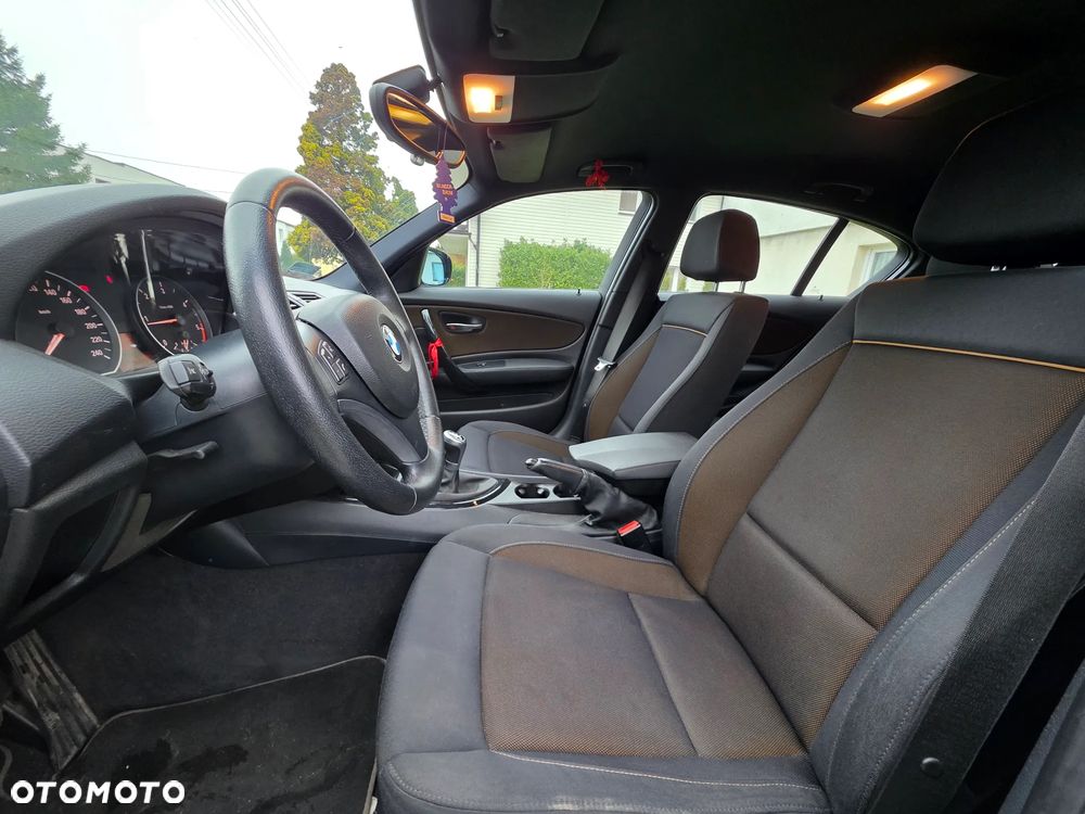 BMW Seria 1 116d DPF - 10