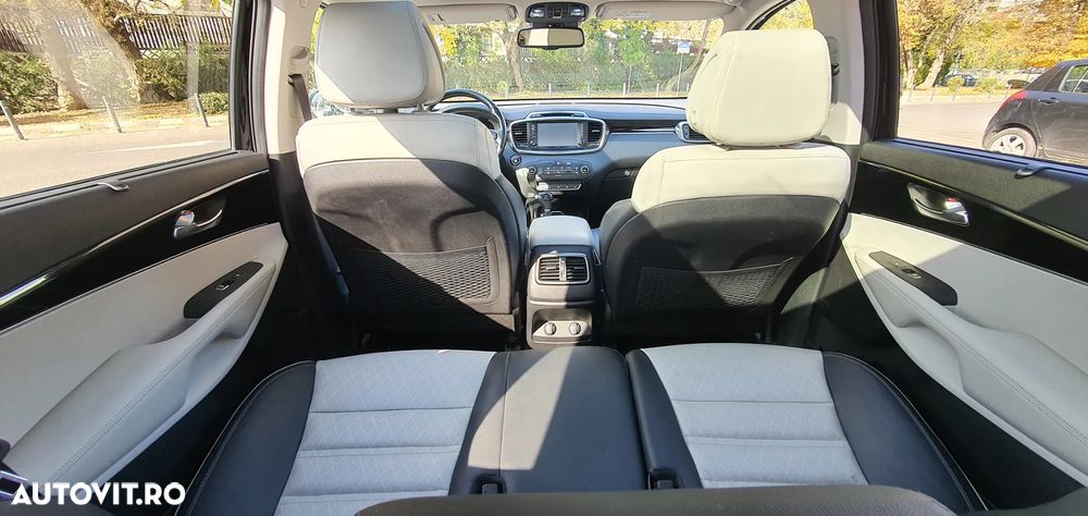 Kia Sorento 2.2 CRDi AWD Aut. Platinum Edition - 3