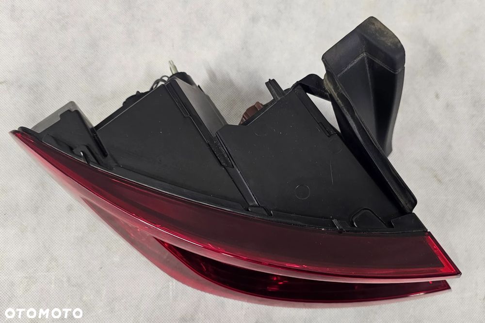 Lampa lewa RENAULT MEGANE 265554829R - 2