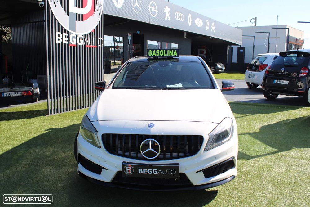 Mercedes-Benz A 45 AMG 4-Matic - 16