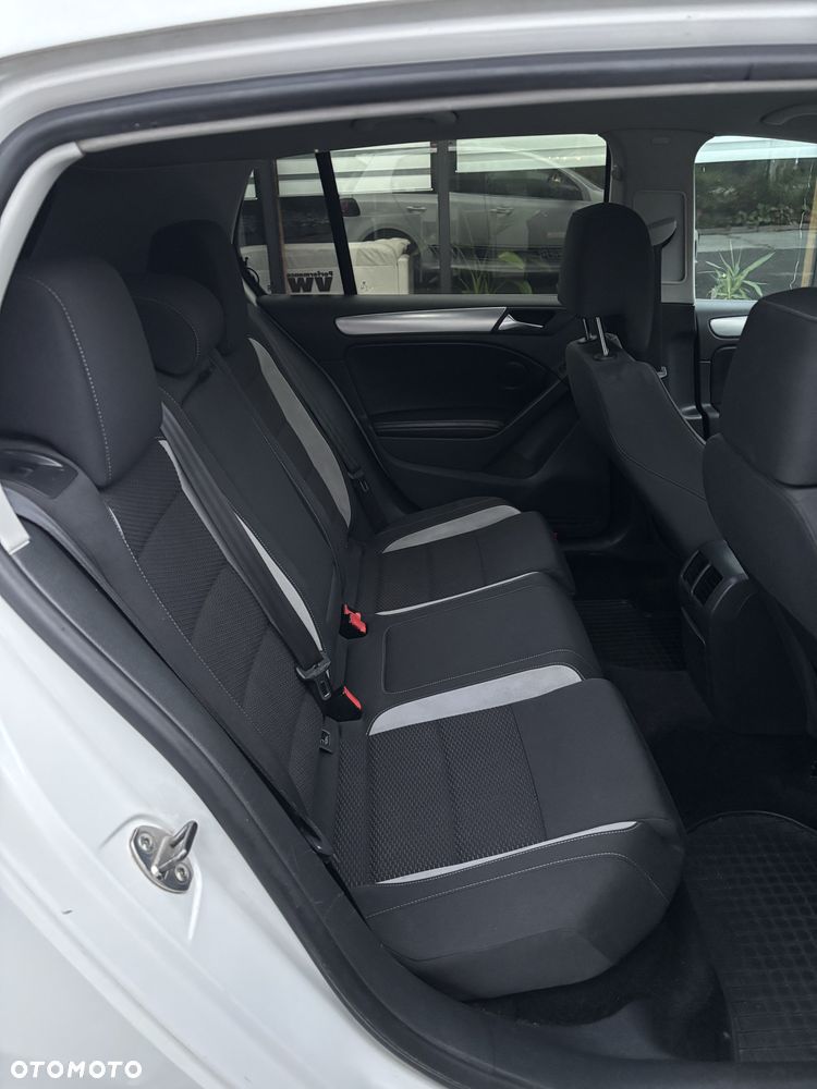 Volkswagen Golf - 17