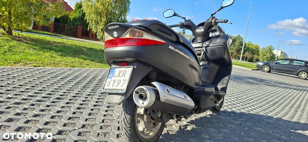Suzuki Burgman - 26