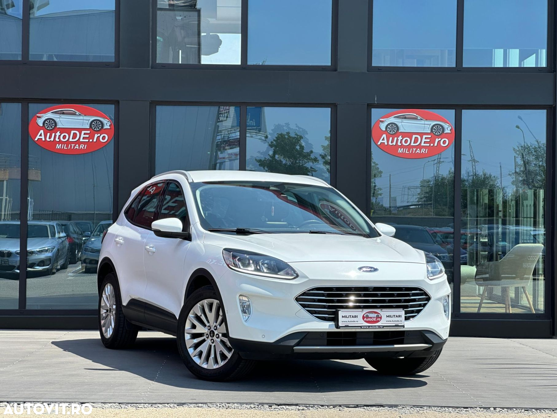 Ford Kuga - 2