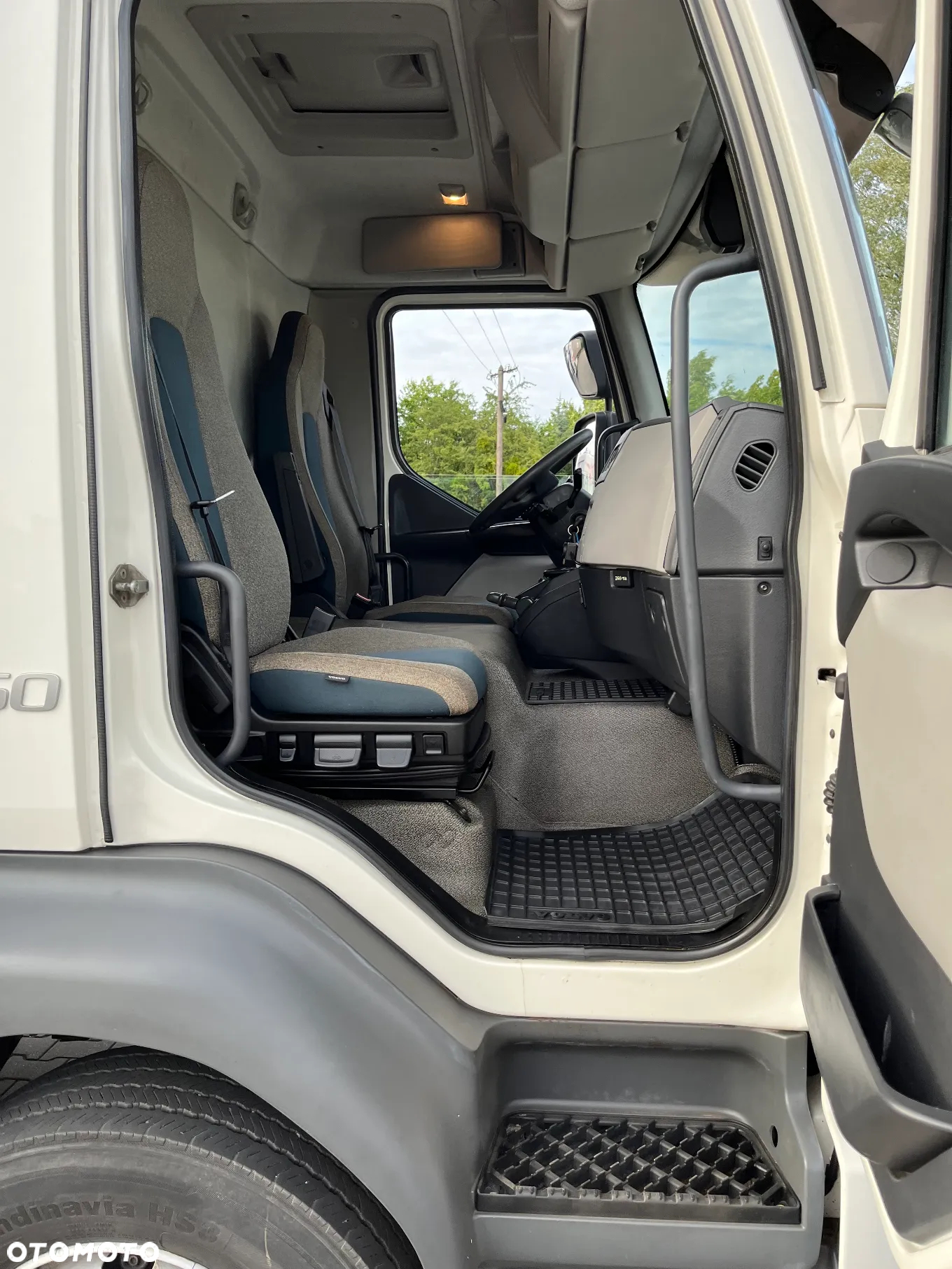 Volvo - 28