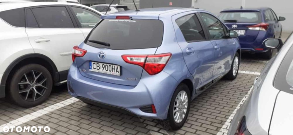 Toyota Yaris Hybrid 100 Premium EU6 - 2
