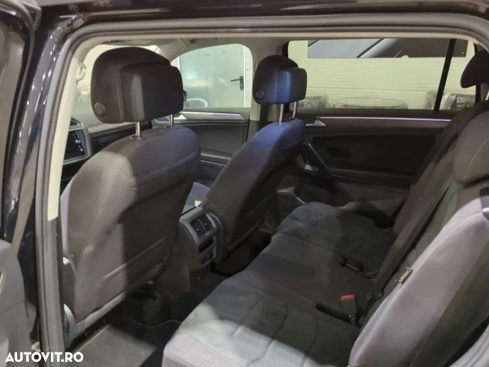 Volkswagen Tiguan 2.0 TDI SCR 4MOTION DSG Elegance - 10