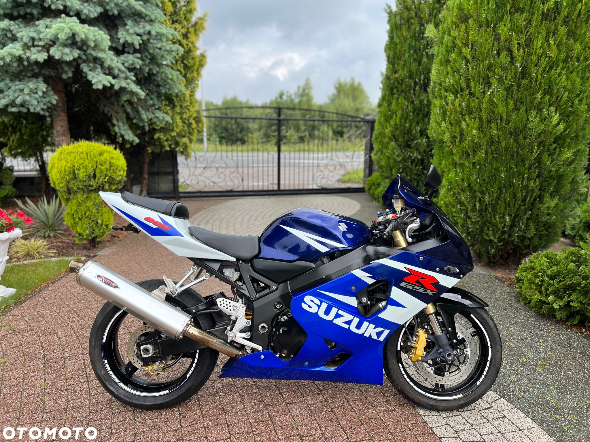 Suzuki GSX-R - 6