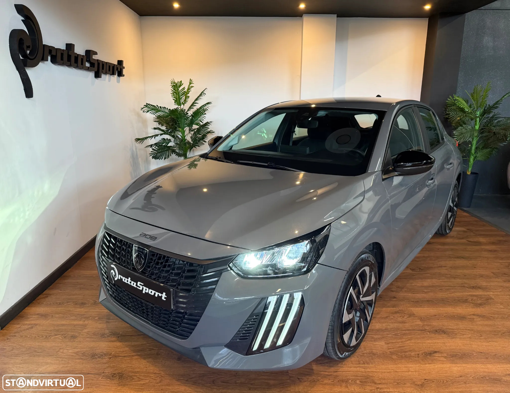 Peugeot 208 1.2 PureTech SE Style - 4