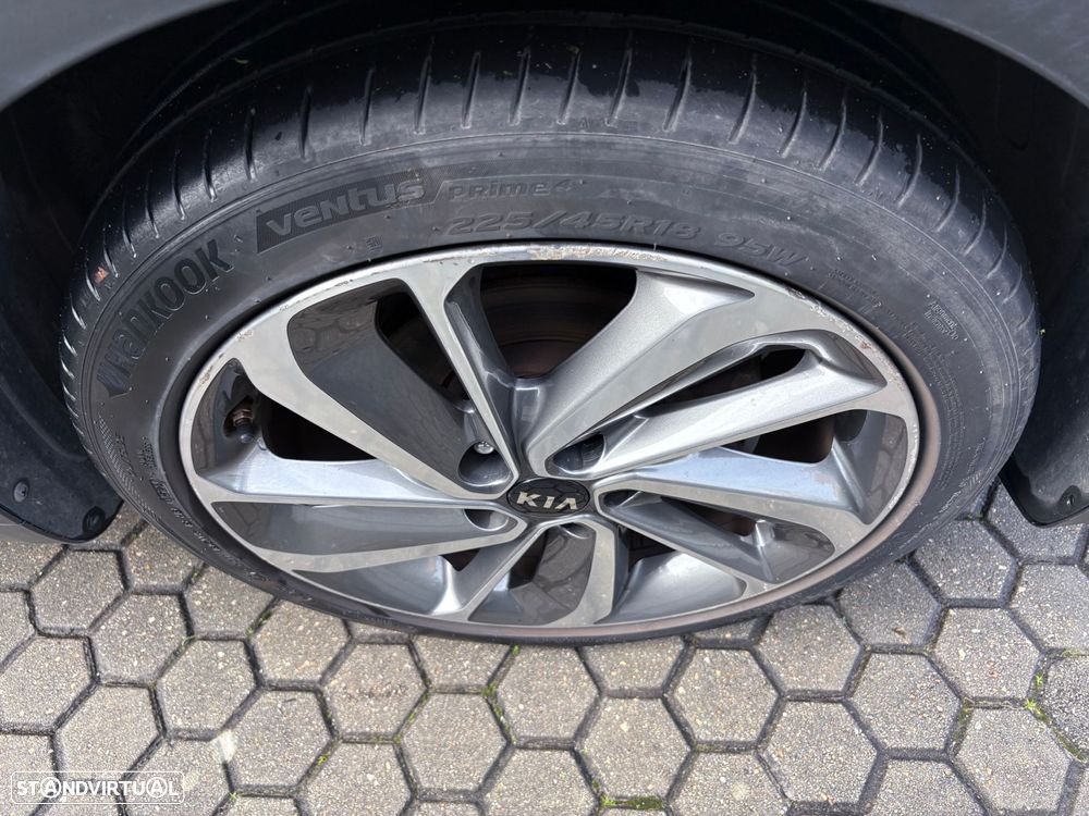 Kia Niro 1.6 GDi HEV Tech - 12