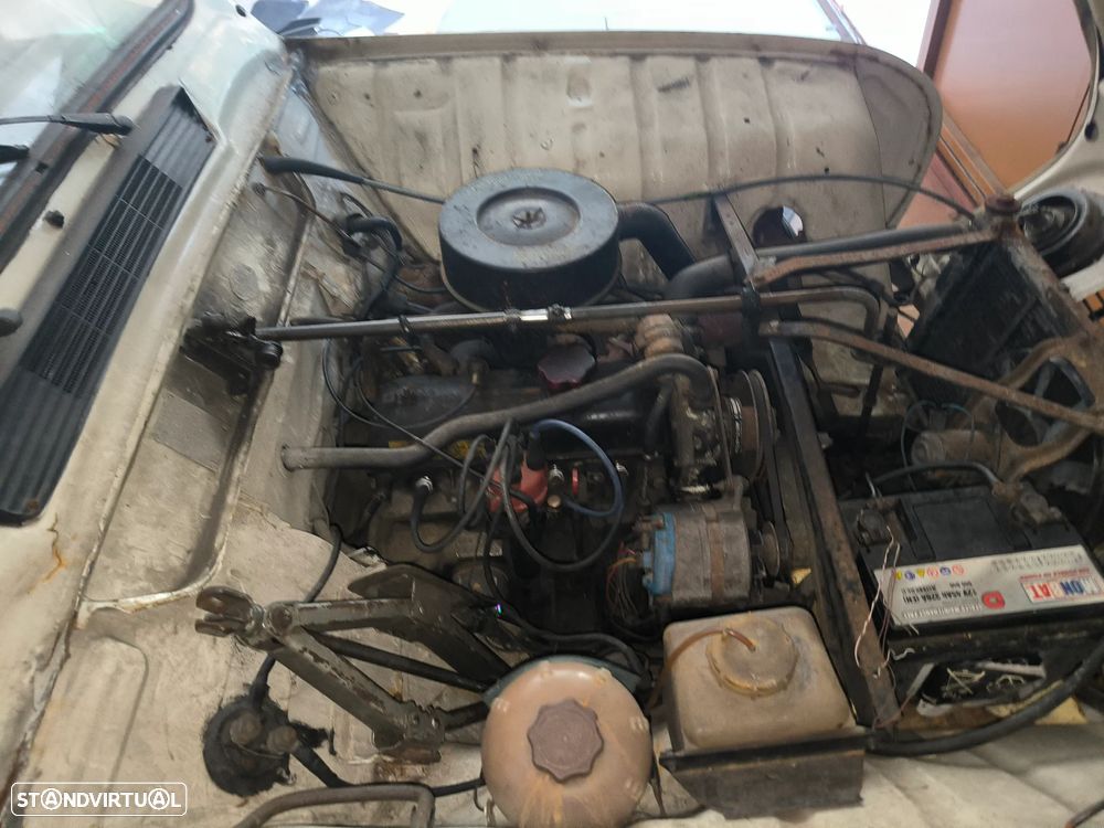 Renault 4 - 3