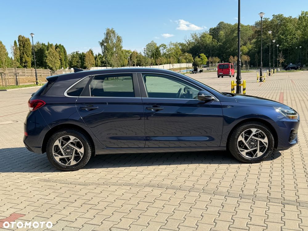 Hyundai i30 1.5 T-GDI 48V Smart Plus - 2