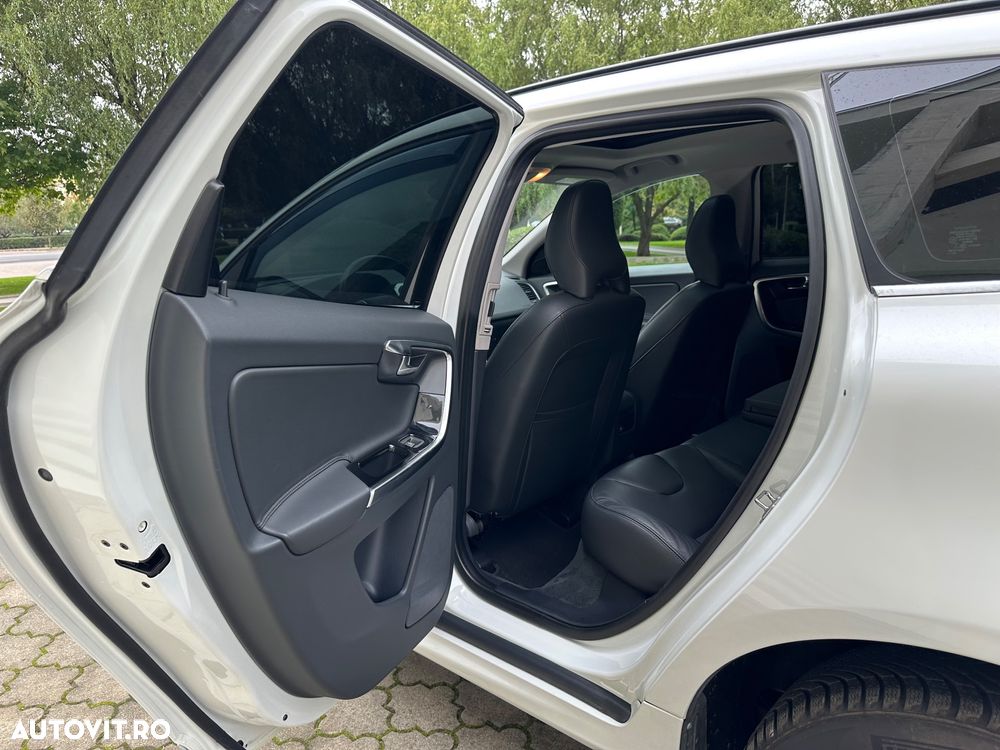 Volvo XC 60 - 32