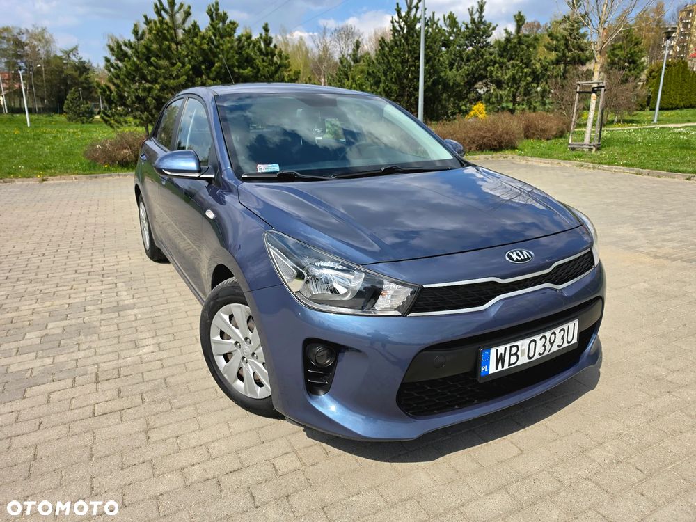 Kia Rio 1.2 Attract - 11