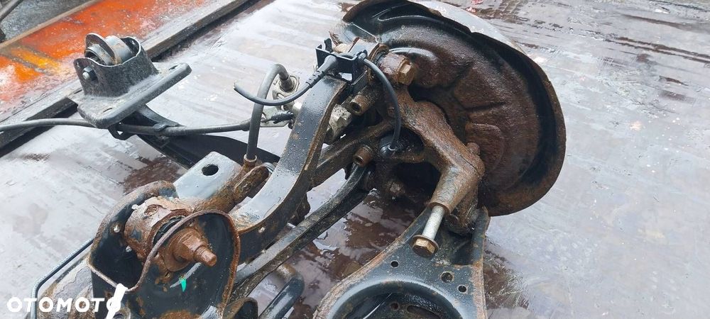 KOMPLETNE ZAWIESZENIE BELKA SANKI TYŁ SEAT ALTEA XL - 2
