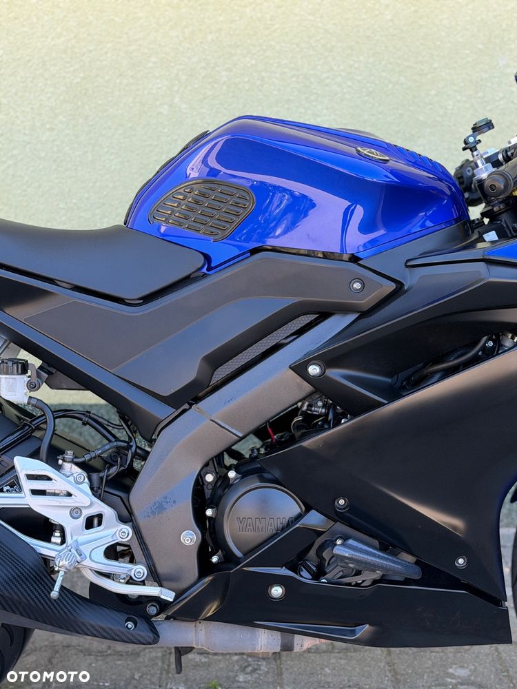 Yamaha YZF - 8