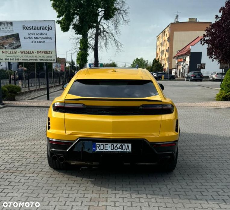 Lamborghini Urus - 3