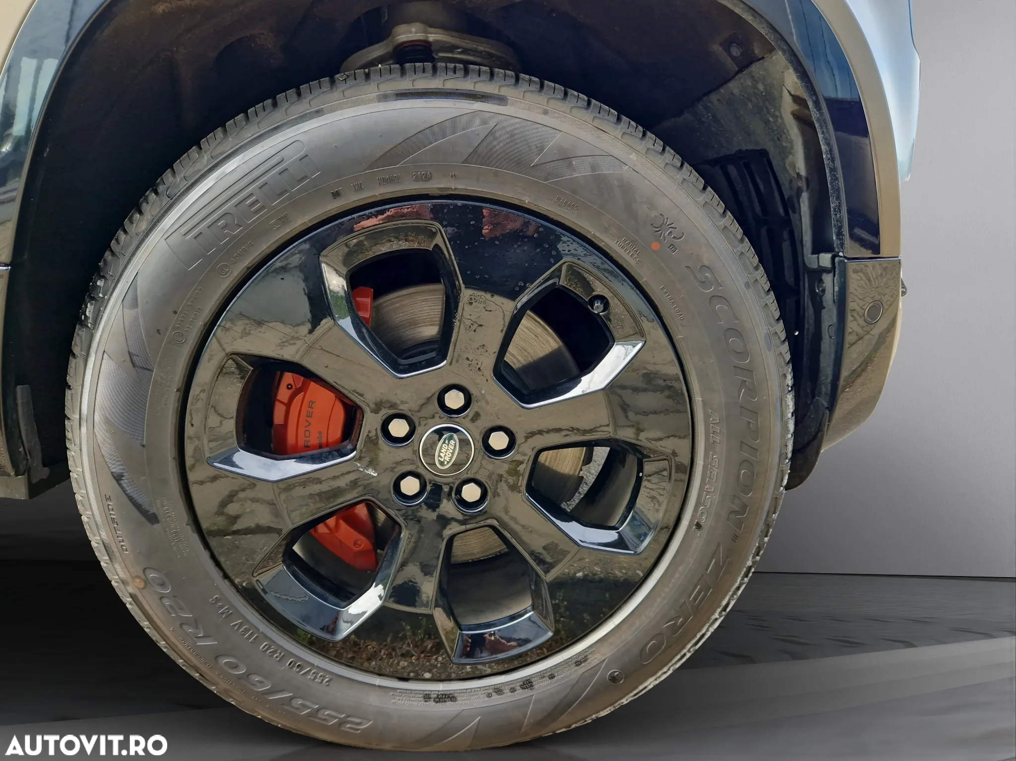 Land Rover Defender 110 3.0D 300 MHEV X - 17