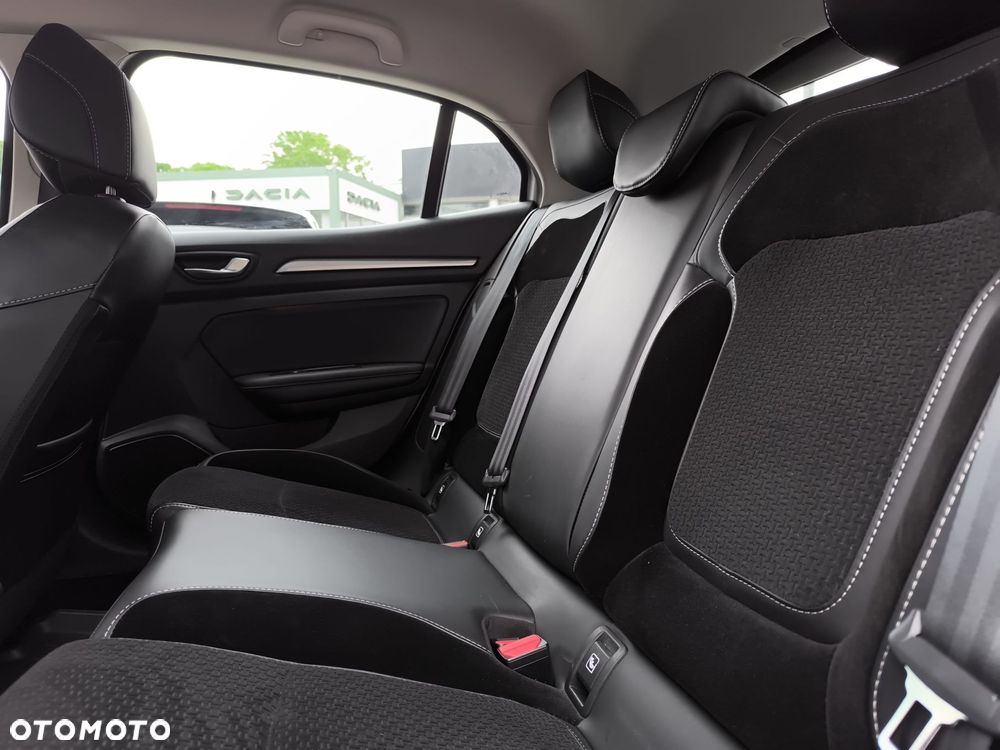Renault Megane 1.5 Blue dCi Intens - 16