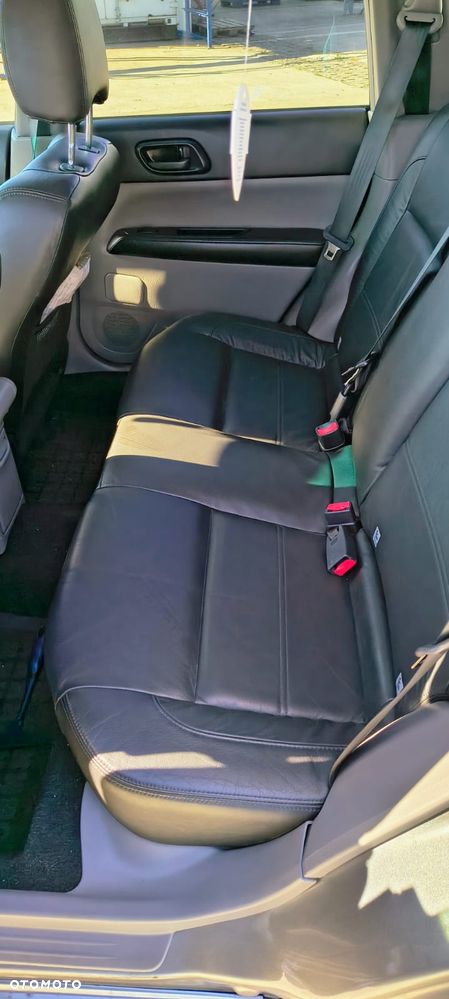 Subaru Forester 2.0 XC Celebration - 12