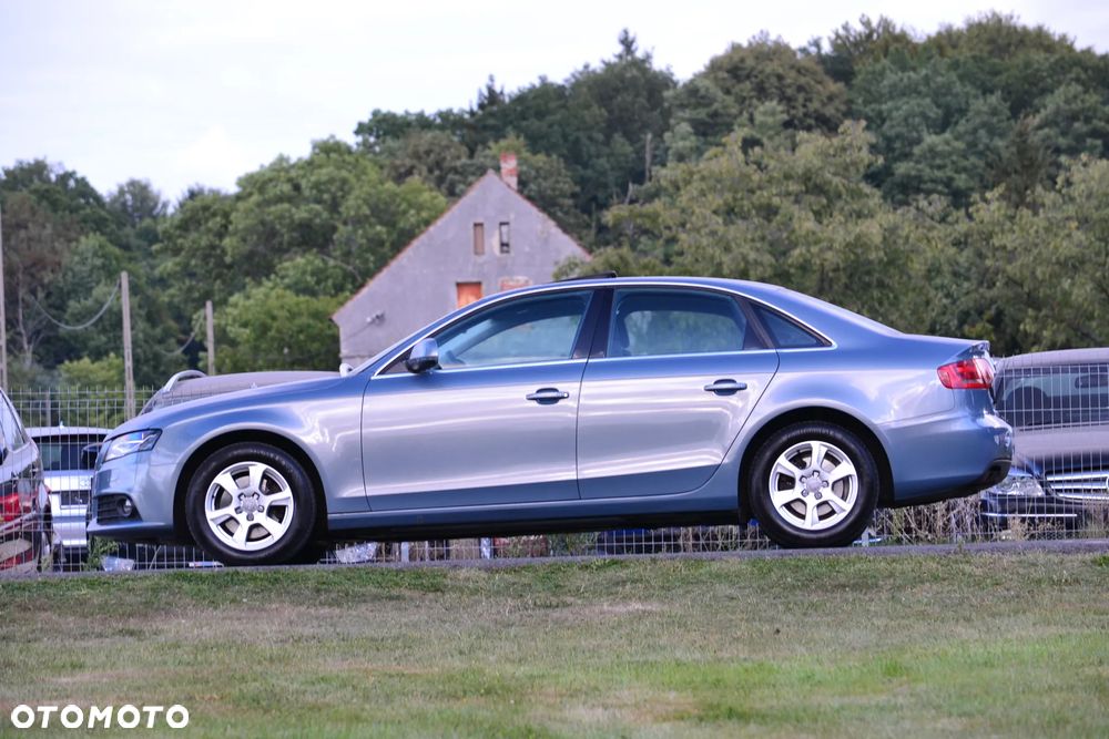 Audi A4 ver-1-8-tfsi-attraction - 12