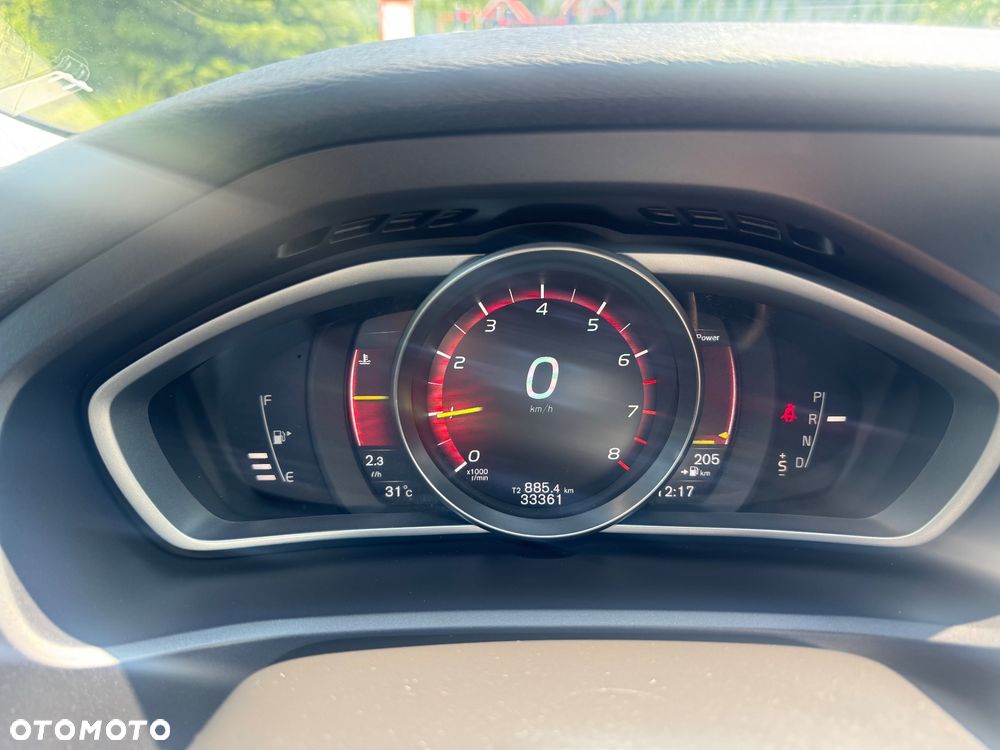 Volvo V40 T3 Geartronic Summum - 23